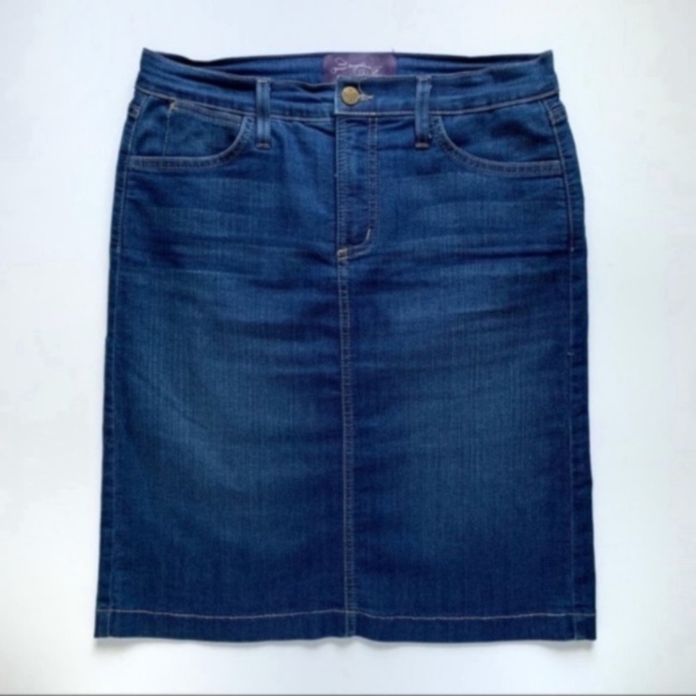 NYDJ Blue Denim Knee Length Skirt Size 4 Petit